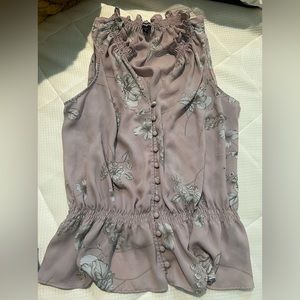 Express Sleeveless Shirt